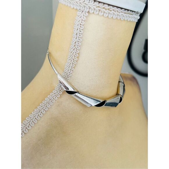 8 OTHER REASONS Twisted Collar Necklace, Silver, Rustic Style, NWT - Picture 6 of 16